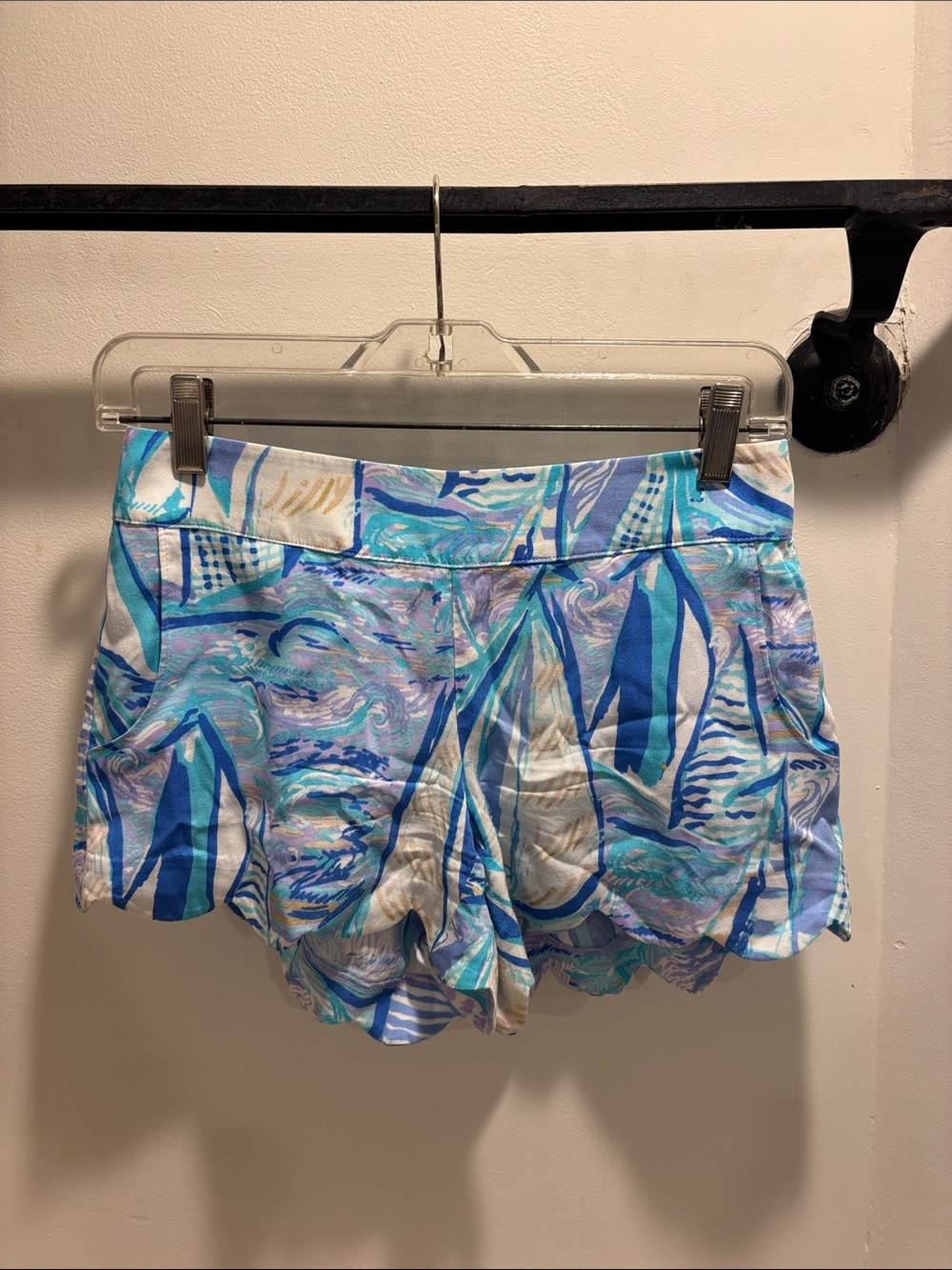 Sailboat Print Lilly Pulitzer Scallop Hem Shorts